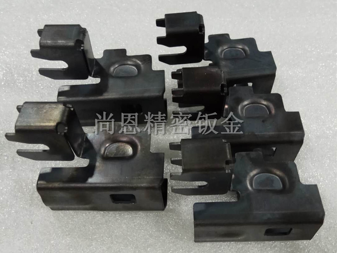 冷板，鍍鋅板，下料，折彎，噴粉，烤漆鈑金件